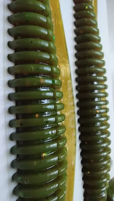 U-Shad 105 (2 приманки)