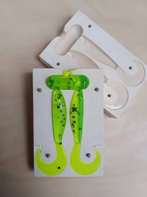Shad Grub 80