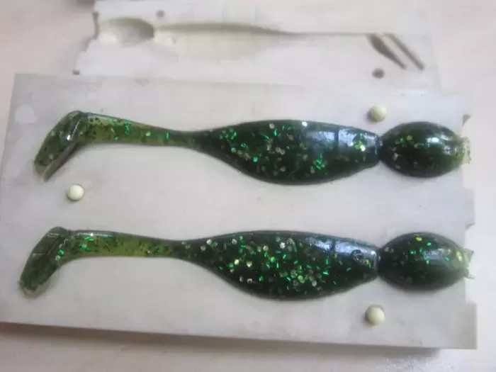Cabela’s Aqua Glow 3 