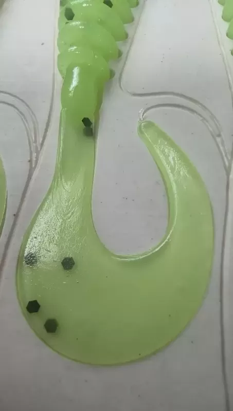 Ringer Worm 3